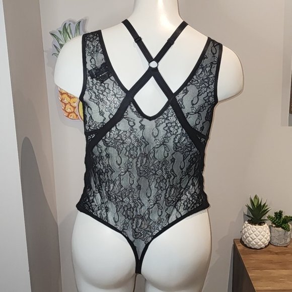 Torrid - Lacy Bondage Bodysuit with Neck Harness in Rich Black - Picture 6 of 14